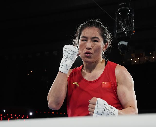 巴黎奥运会丨拳击——女子75公斤级半决赛：李倩晋级决赛XxjpseC008693_20240809_MVPFN0A001.jpg
