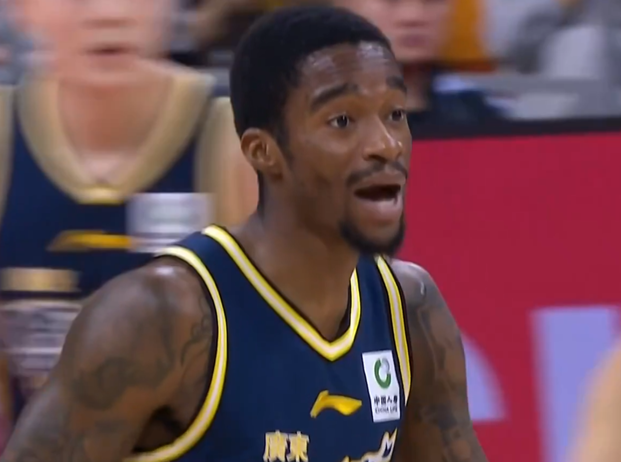 咪咕视频体育频道-广东73-113上海！球员评分：1人满分，2人良好，3人不合格